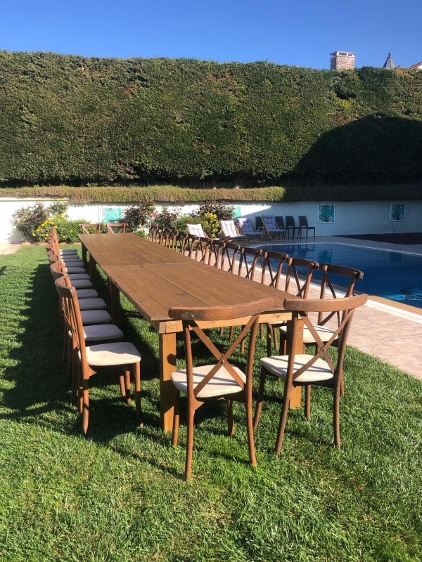 kuşadası ahşap masa kiralama